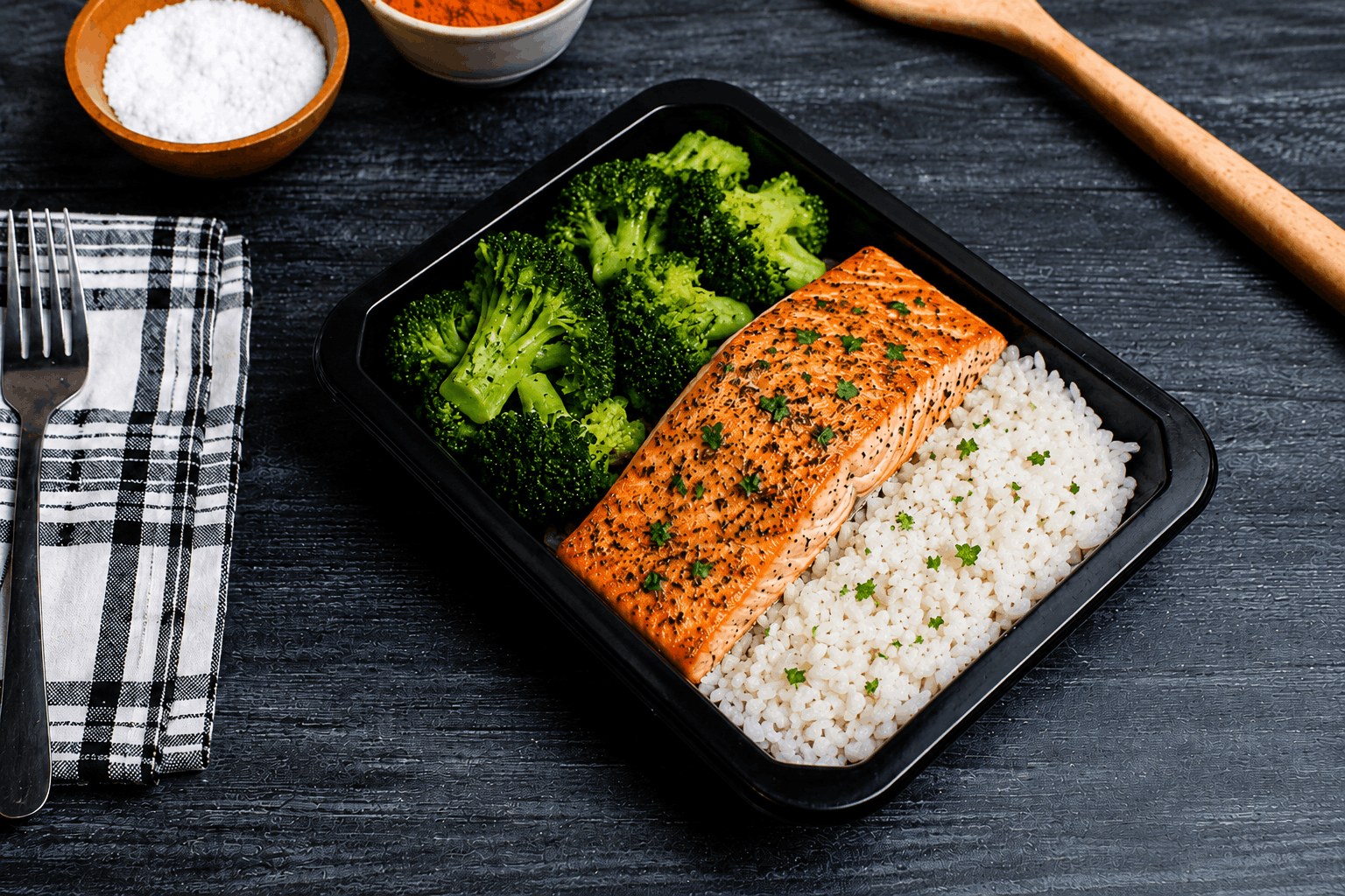 Fresh Atlantic salmon, oven-baked to perfection and lightly seasoned to let its natural flavor shine. Served alongside light & fluffy jasmine rice and tender steamed broccoli for a clean, wholesome meal that's rich in protein, omega-3s, and simple goodness.