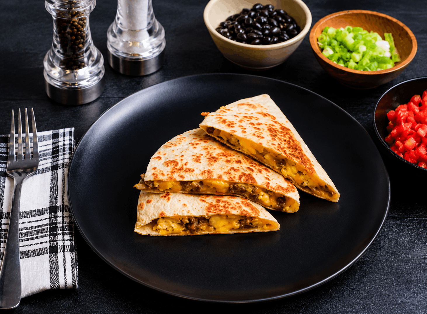Start your day strong with fluffy whole eggs and savory chicken sausage, topped with melted low-fat cheddar cheese and wrapped in a soft flour tortilla. Finished on the flat top for a perfectly golden exterior and warm, satisfying flavor in every bite.