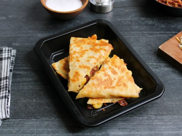 Clean Eats Meal Prep Bacon Mac & Cheese Quesadilla