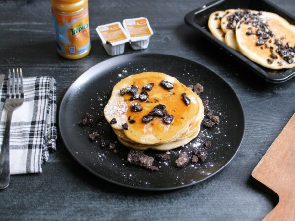 Clean Eats Meal Prep Oreo Pancakes