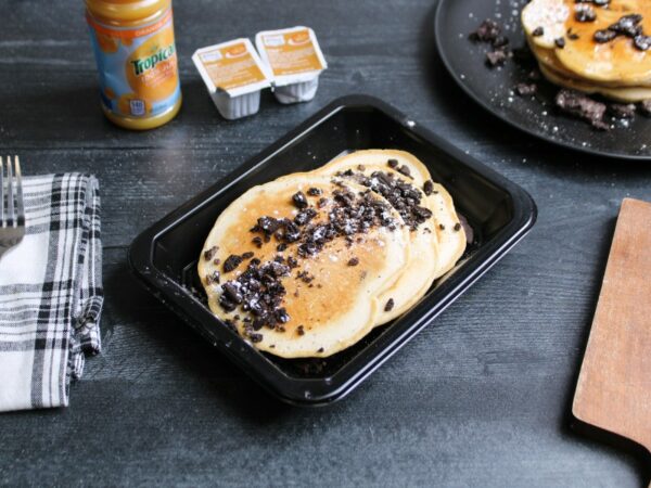 Clean Eats Meal Prep Oreo Pancakes