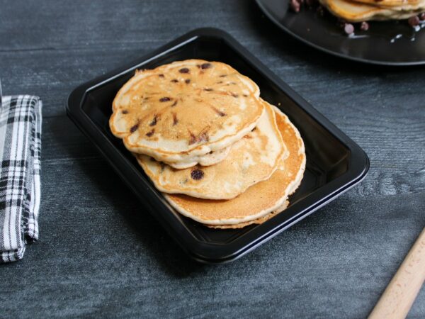 Clean Eats Meal Prep Chocolate Chip Pancakes