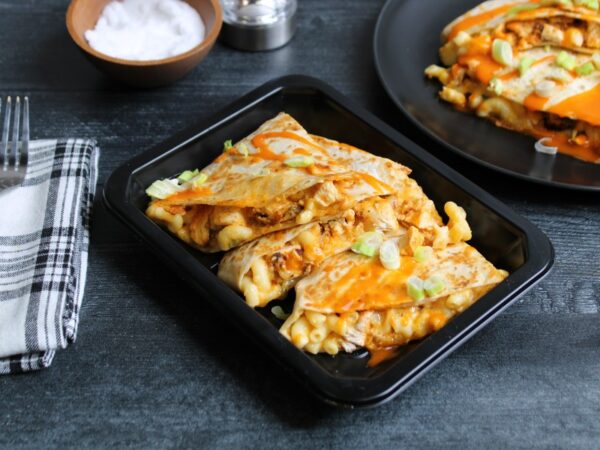 Clean Eats Meal Prep Buffalo Mac & Cheese Quesadilla