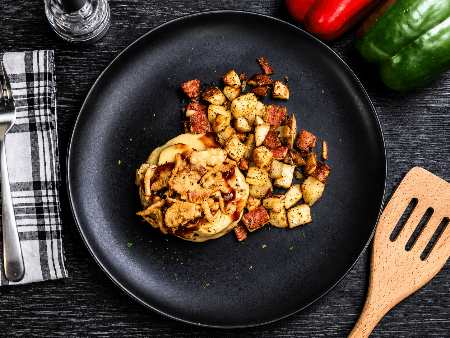 One all-natural 80/20 ground beef patty, lightly seasoned, cooked, and oven-finished to perfection. Glazed with our signature chipotle BBQ sauce, topped with a slice of pepper jack cheese, sautéed mushrooms and crispy onions. Served with oven roasted red potatoes.